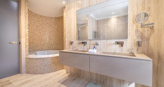 Luxury Suite, pogled more, balkon