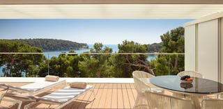 LH Bel Executive Suite 408 Balcony 02