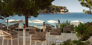 LH Bel Beach Bar