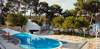 LH Bel Pool