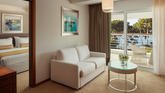 Rooms & Suites