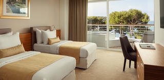 LH Bel Bellevue Suite 322 03