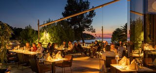 alhambra outdoor terrace