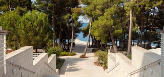 bellevue stairwell 2560x1600