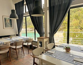 Veli žal restaurant