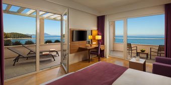 family room sea view 2025
