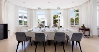 Villa Hortensia dining