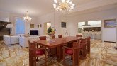 Villa Mirasol dining room